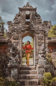 Balinese traditional costume photoshoot