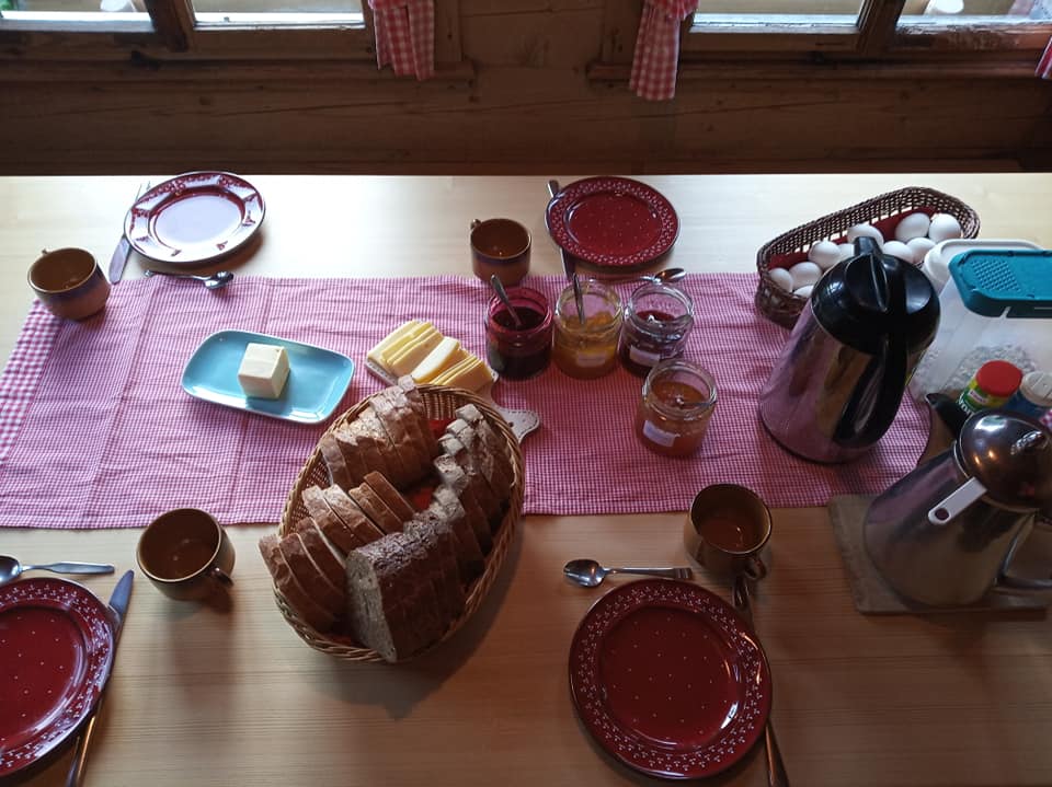 Breakfast - Sleeping on Straw in Switzerland | Ummi Goes Where?