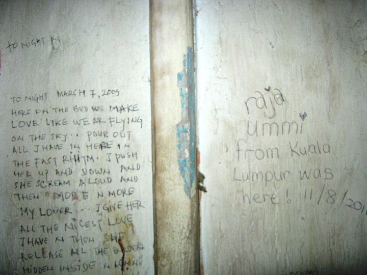 Worst hotel in Bandung | Ummi Goes Where?