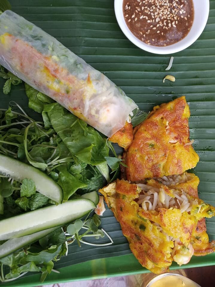 vietnamese food - omelet and spring roll | Ummi Goes Where?