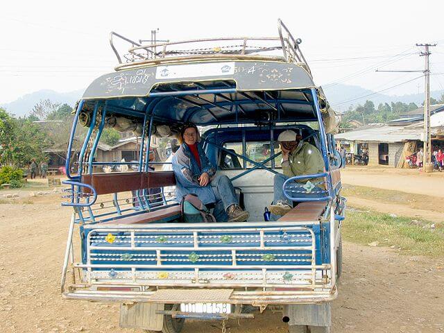 Tuk tuk Laos