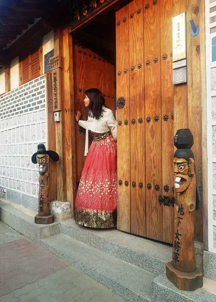 Wearing a hanbok in Seoul Korea