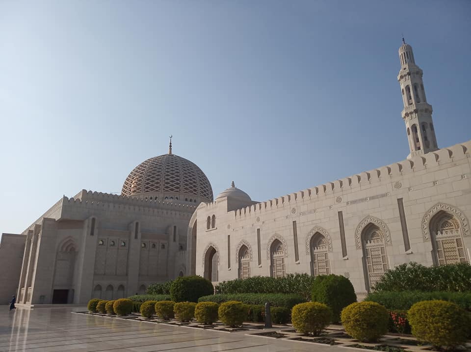 Sultan Qaboos Grand Mosque, Muscat | Ummi Goes Where?