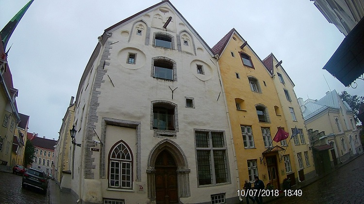 The Three Sisters Tallinn Estonia | Ummi Goes Where?